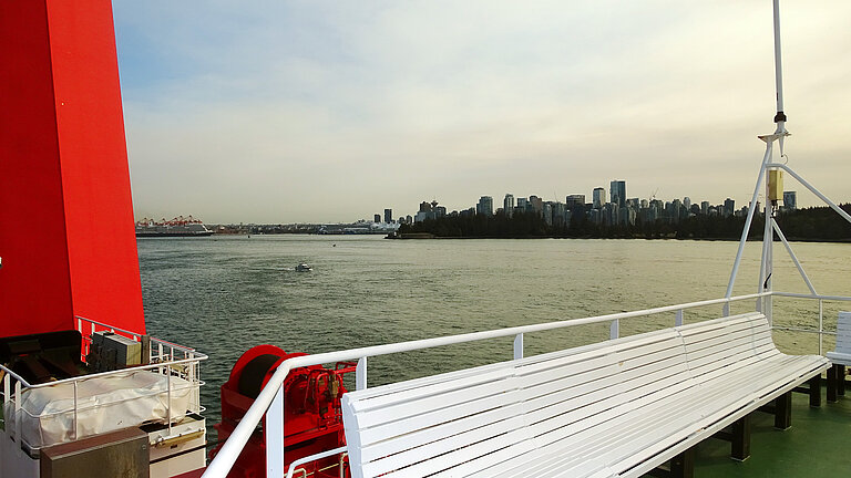 Ausblick vom Forschungsschiff SONNE.