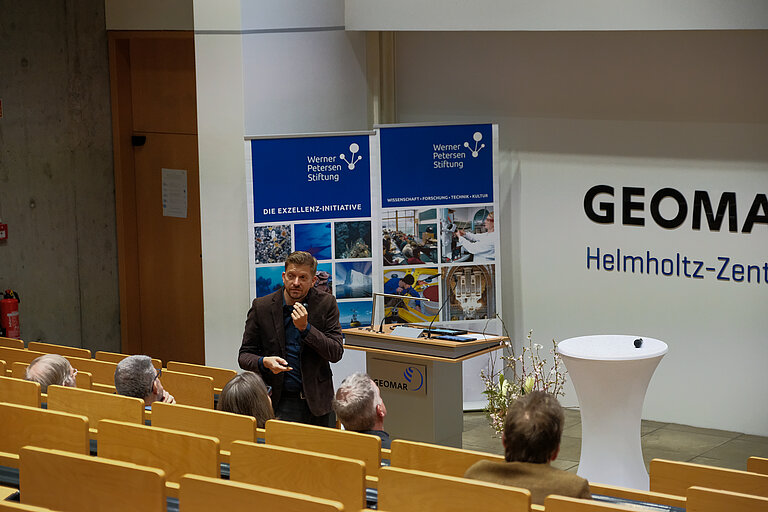 Professor Dr. Oliver Nebel