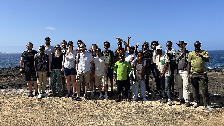 Eine Gruppe Menschen 