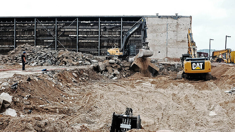 Juni 2016: Abbrucharbeiten am Gebäude 5