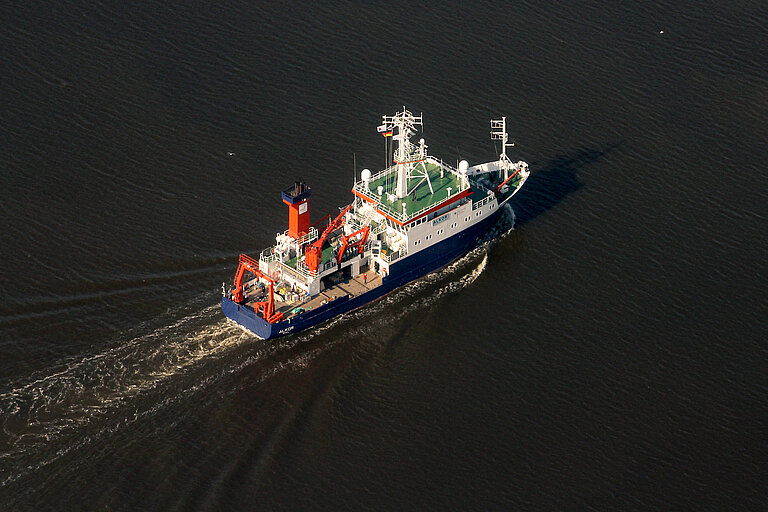 Am vergangenen Donnerstag kehrte die ALKOR am Ende der dreiwöchogen HOTMIC-Expedition von Malaga bis zur Elbmündung in ihren Heimthafen Kiel zurück. Foto: Andreas Villwock/GEOMAR