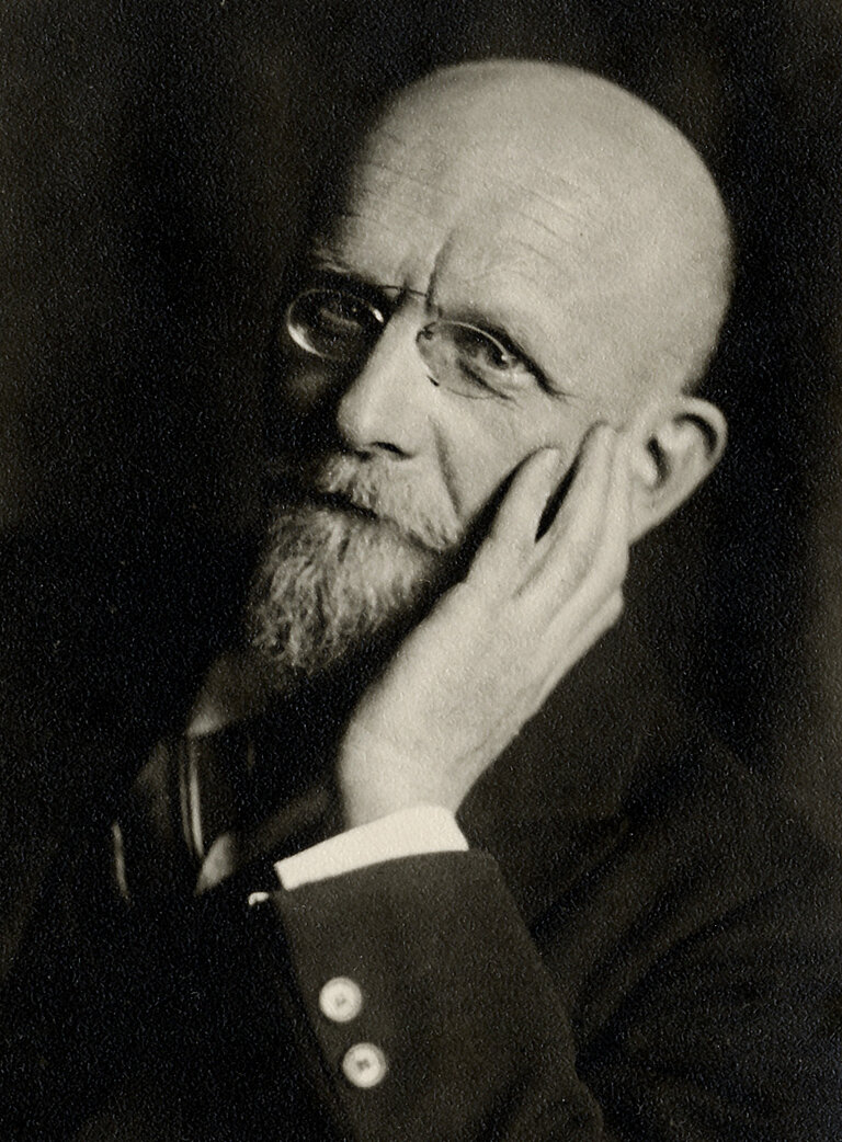 Portrait von Professor Ernst Hentschel