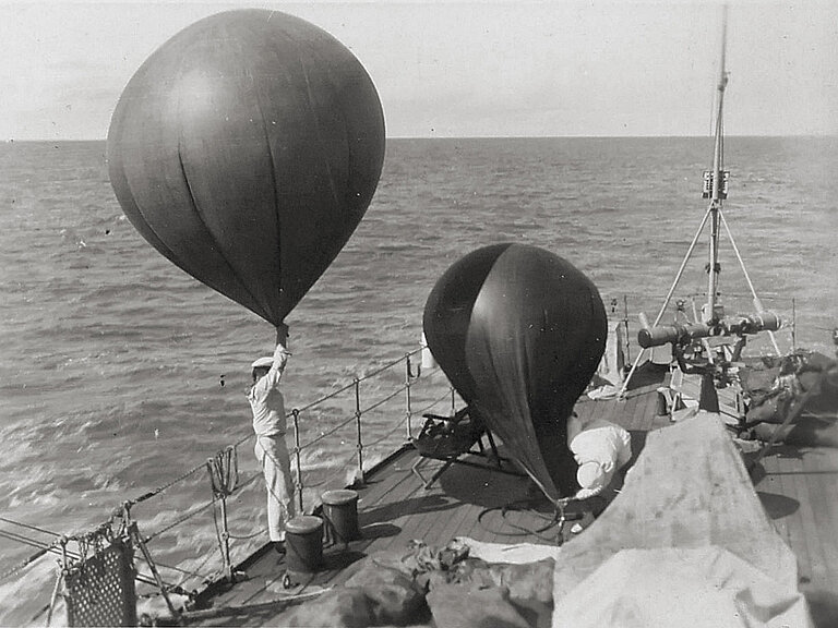 Aufstieg eines Pilotballons