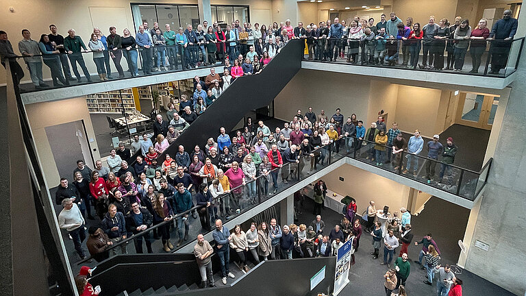 Housewarming bei der ersten Weihnachtsfeier im GEOMAR-Neubau.