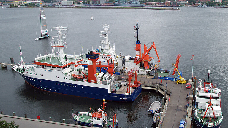 ALKOR, POSEIDON, LITTORINA and POLARFUCHS at GEOMAR, pier west shore