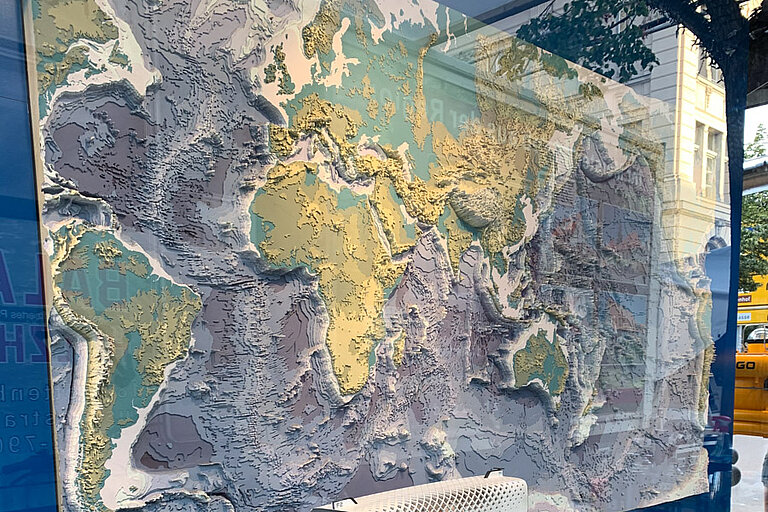 Das Kieler Weltrelief im Cubus