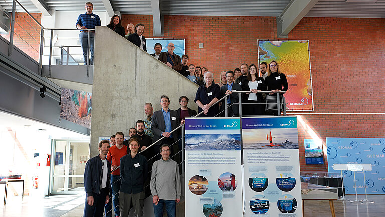 Gruppenfoto zum Kick-off von iFOODis