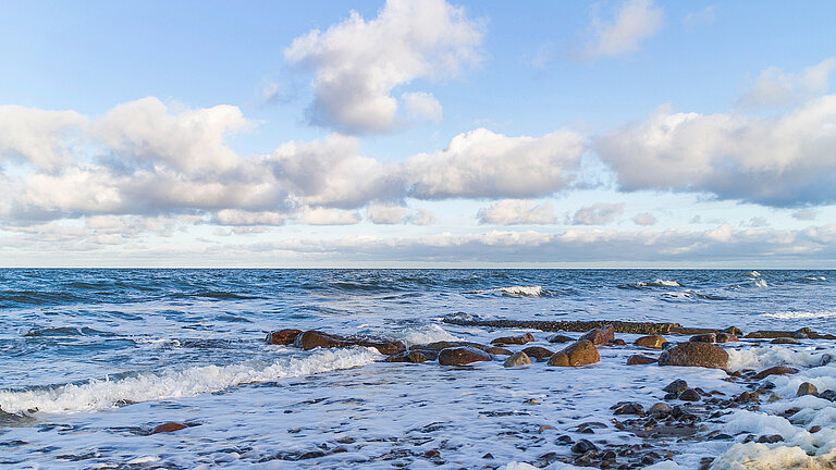 Die Ostsee ist ein Kind der jüngsten Eiszeit und existiert erst seit ca. 8.000 Jahren.