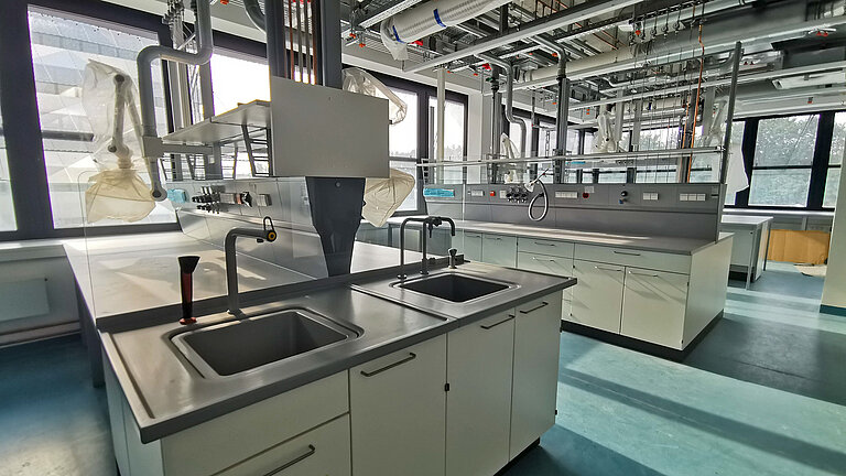 August 2022: The expansion of the laboratories continues to progress.